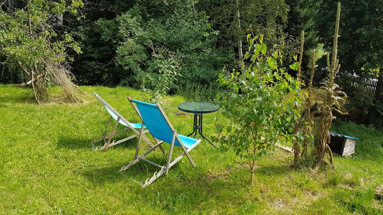 Dom O Niebieskich Okiennicach